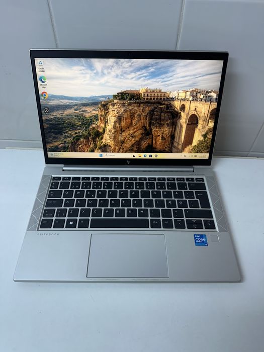 HP EliteBook 830 G8 i5-1145G7(11th gen) Windows 11 Pro