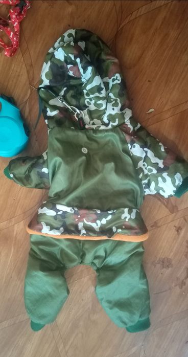 Продам комбинезон зимний для собачки, паводок рулетка шлейка