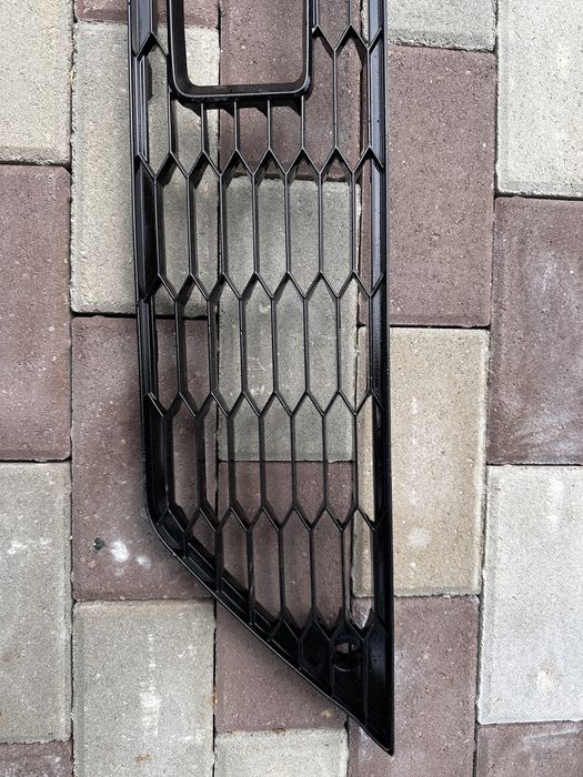 Grila superioară - Seat Leon 5F FR