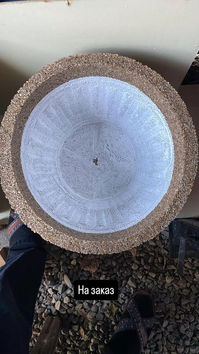 Продам вазон, кашпо