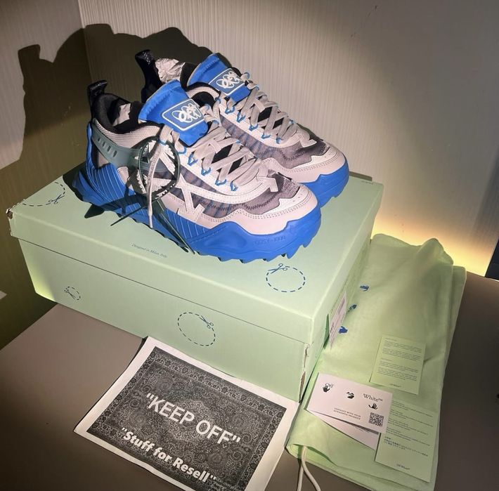 Adidasi off white odsy 1000