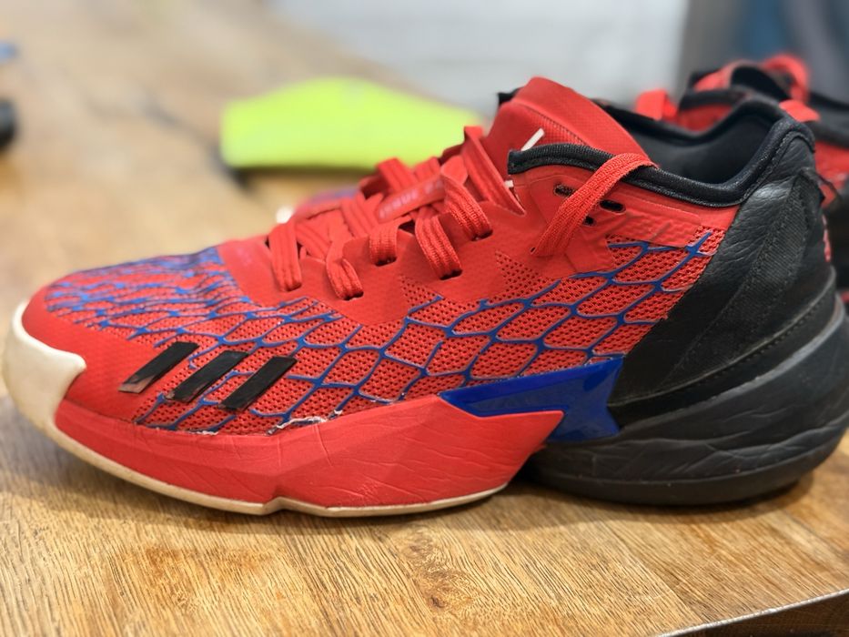 Adidas DON ISSUE 4 39 1/2 copii