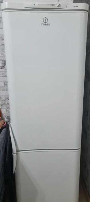 Отдам холодильник