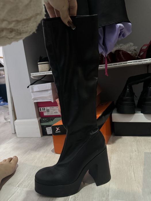 ботинки на каблуках