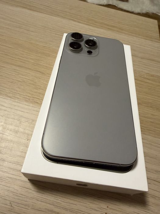 iPhone 15 Pro Max Titan 256GB