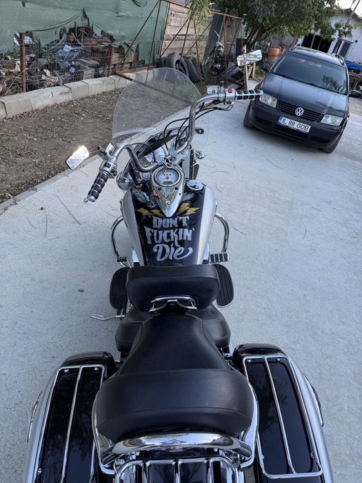 Kawasaki Vulcan 1600 NOMAD