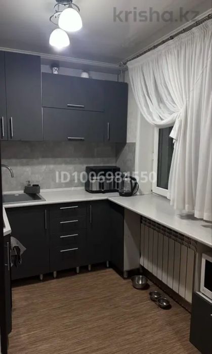 Продается 2 комнатная квартира по Мира