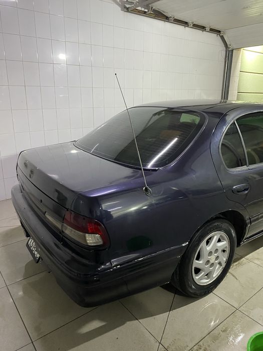 Nissan Maxima 1995