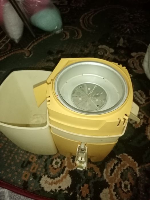 Соковыжималка сок аппарат