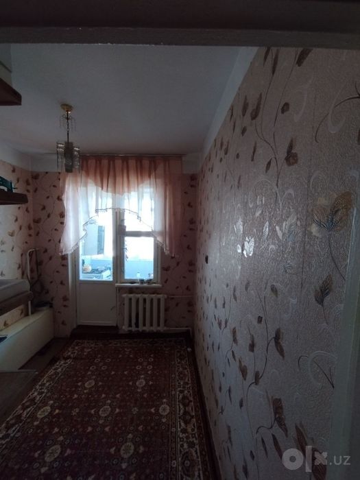 Navoiy shahrida 1 xona 2 xona qilingan uyimiz sotiladi arzon narhda