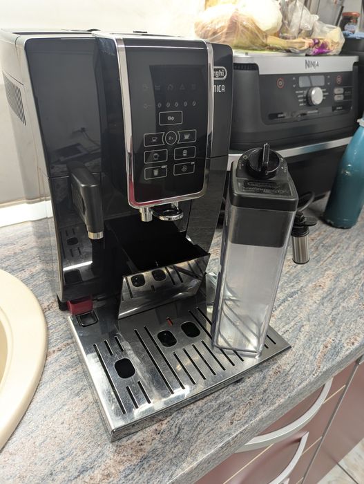 Espressor Delonghi Dinamica ECAM 350.50B