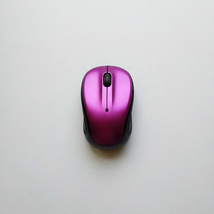 Мышка Logitech M325 без проводная.