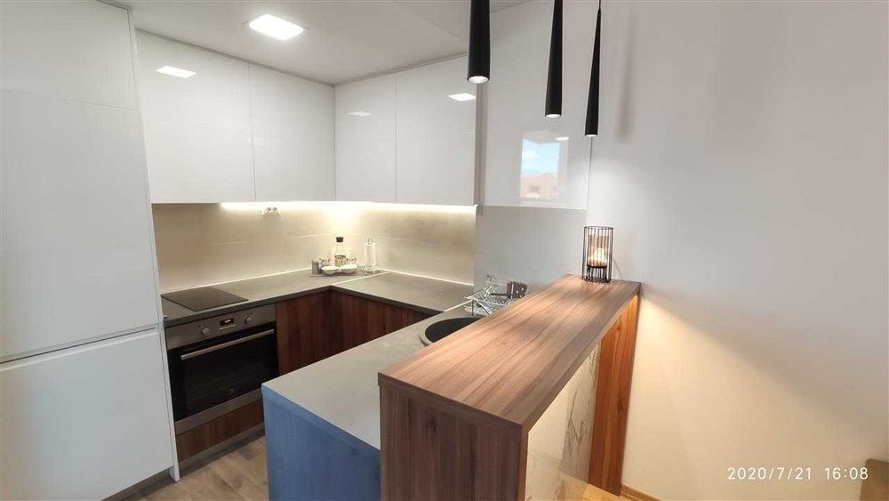 Дава се под наем Двустаен апартамент в Бургас, Изгрев - 57 кв.м за 204 € - Снимка #3