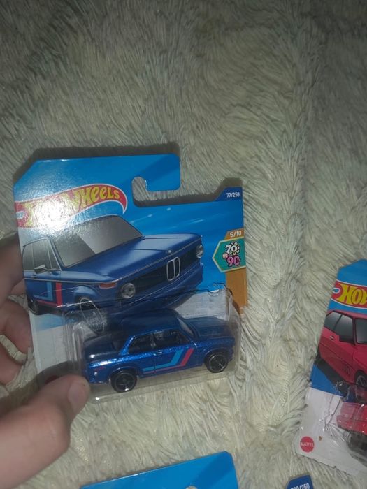 Продам машинки хот вилсы