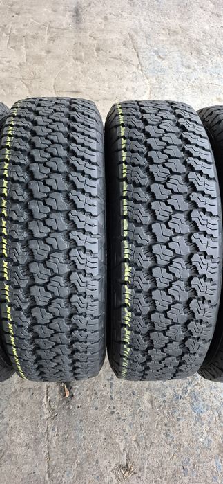4 anvelope iarna Goodyear 245/75/17.Pretul este pe bucata.