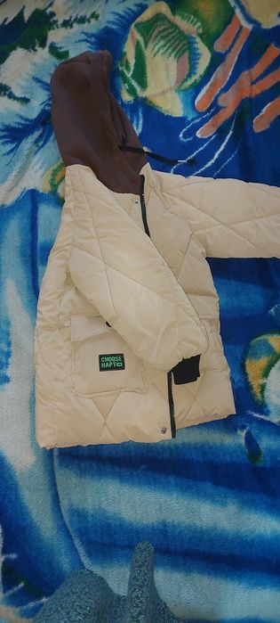 Продам зимнию куртку детская