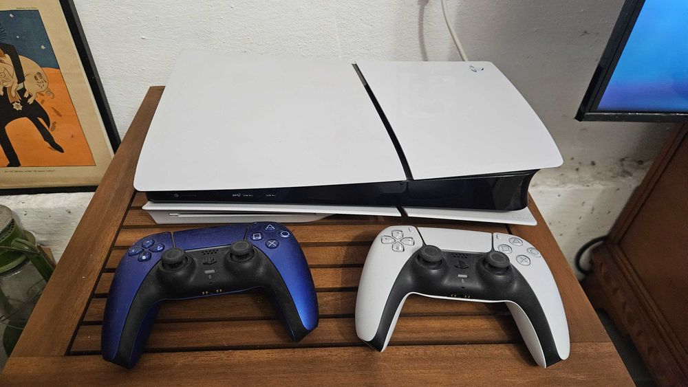 Продавам Playstation 5 slim