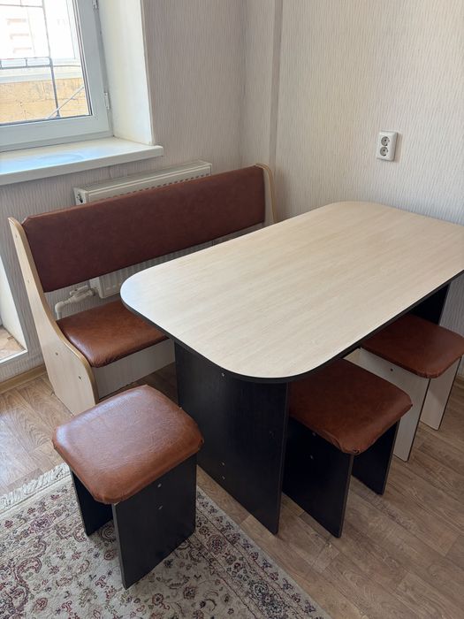 Продам кухонный мягкий уголок