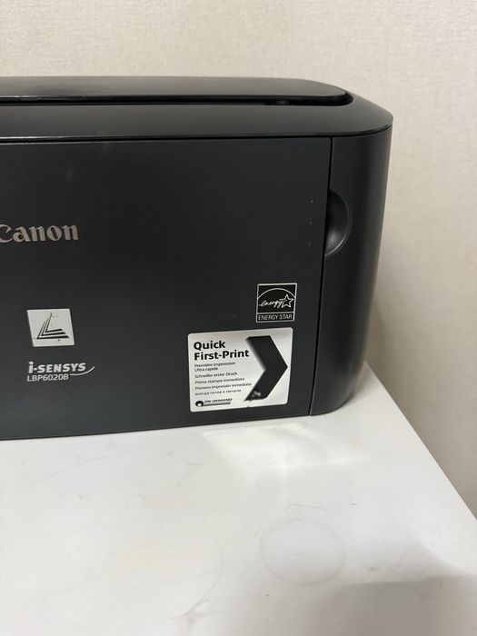 Продам принтер черно-белый canon