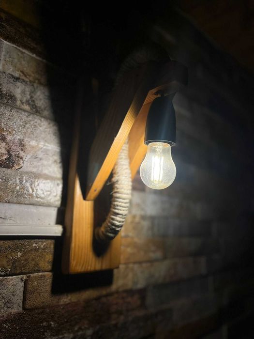 Lămpi handmade din lemn