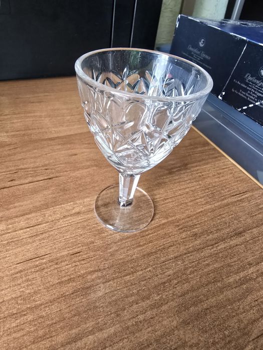 Продам рюмки хрустальные