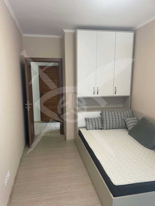 Дава се под наем Тристаен апартамент в Варна, Колхозен пазар - 70 кв.м за 500 € - Снимка #2