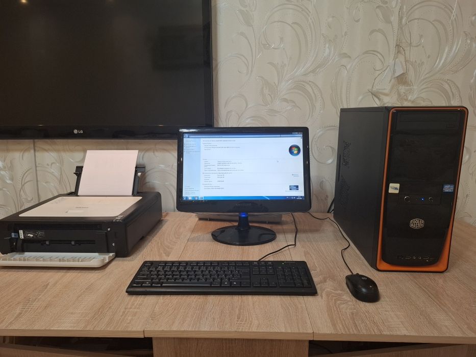 Компьютер с принтером в сборе
