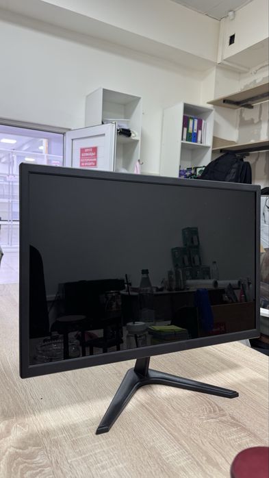 Монитор для камеры, сейф для офиса