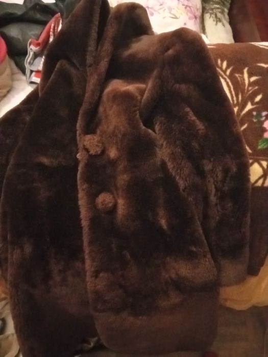 Vând blănuri de Dame și Bărbați