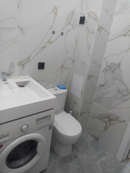 Продам 1 ком в мкр аэрапорт