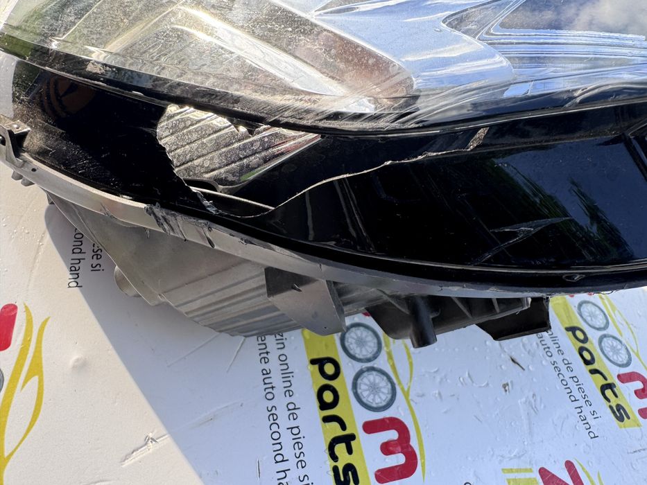Far dreapta halogen Peugeot 208 2018-2024