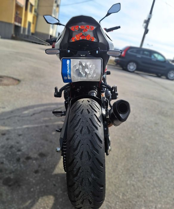 Kawasaki Z900 Akrapovic Performance 2023