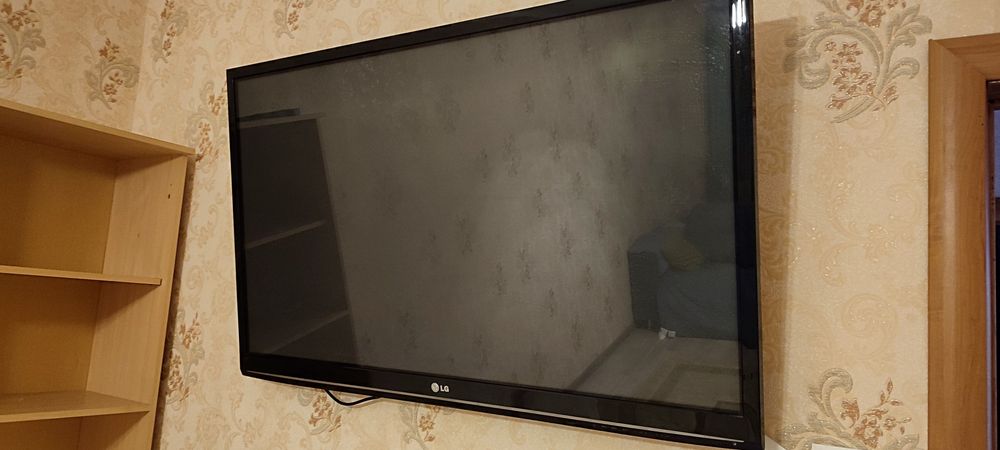 Рабочий Телевизор LG