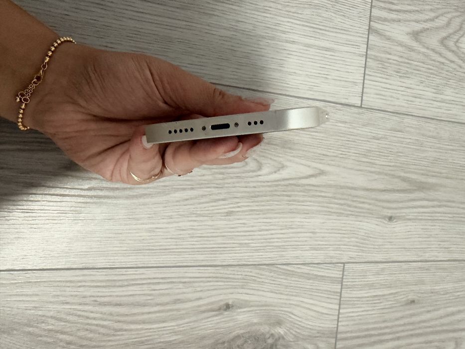 Iphone 13 - stare foarte buna