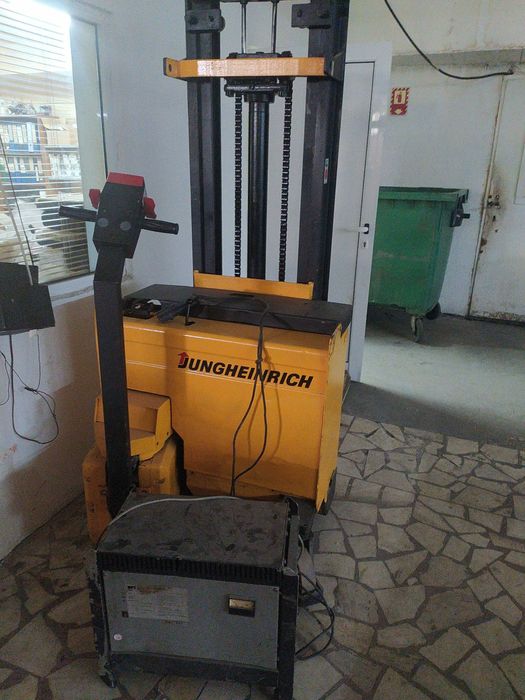 Продавам шевни машини BROTHER JUKI И ДРУГИ пълно оборудване