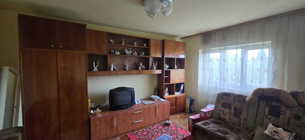 Vand apartament 2 camere