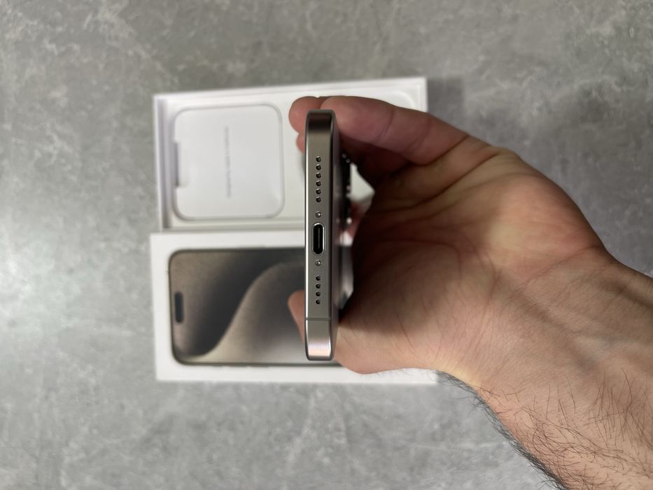 iPhone 15 Pro Max 256GB Natural Titanium