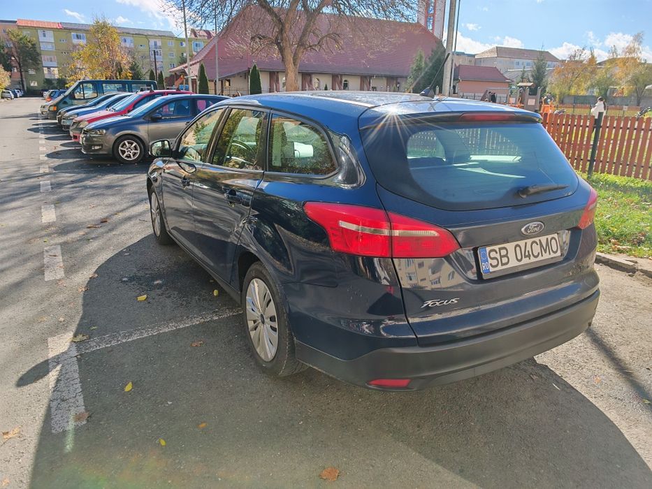 Schimb/Vând Ford Focus Turier cu autoutilitară