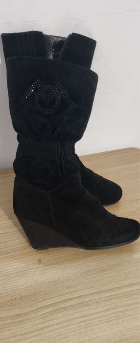 Продаётся зимний сапоги.