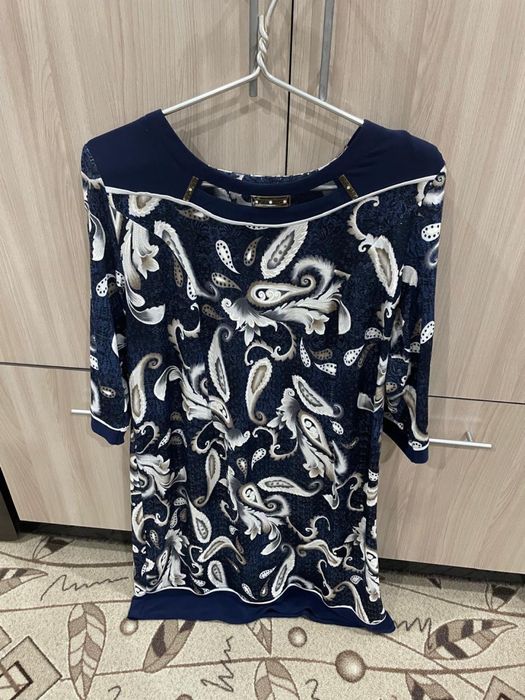 Продам платья 52 размер