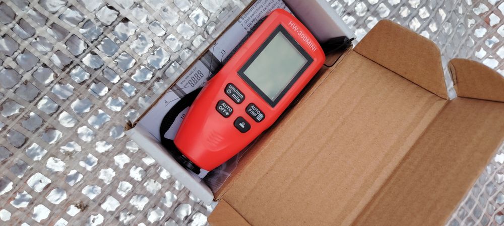 Tester vopsea auto.