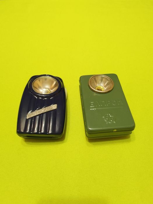 Продавам два фенера.