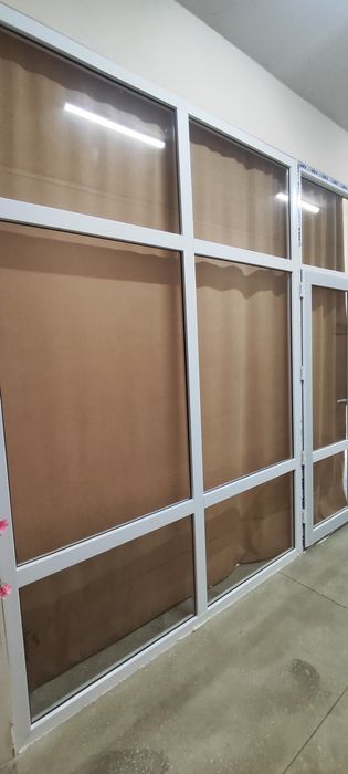 Дверь пластиковая