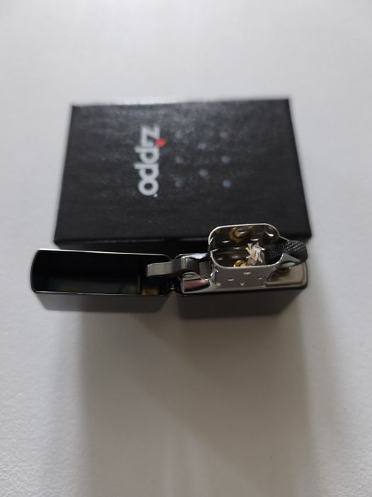 Bricheta Zippo Ebony
