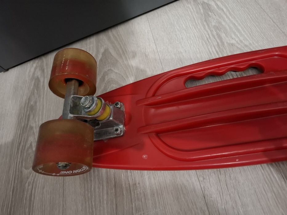 Penny board Noriel  cu roti luminoase[aproape nou]