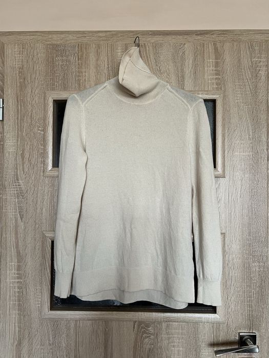 Вълнено поло с кашмир Massimo Dutti