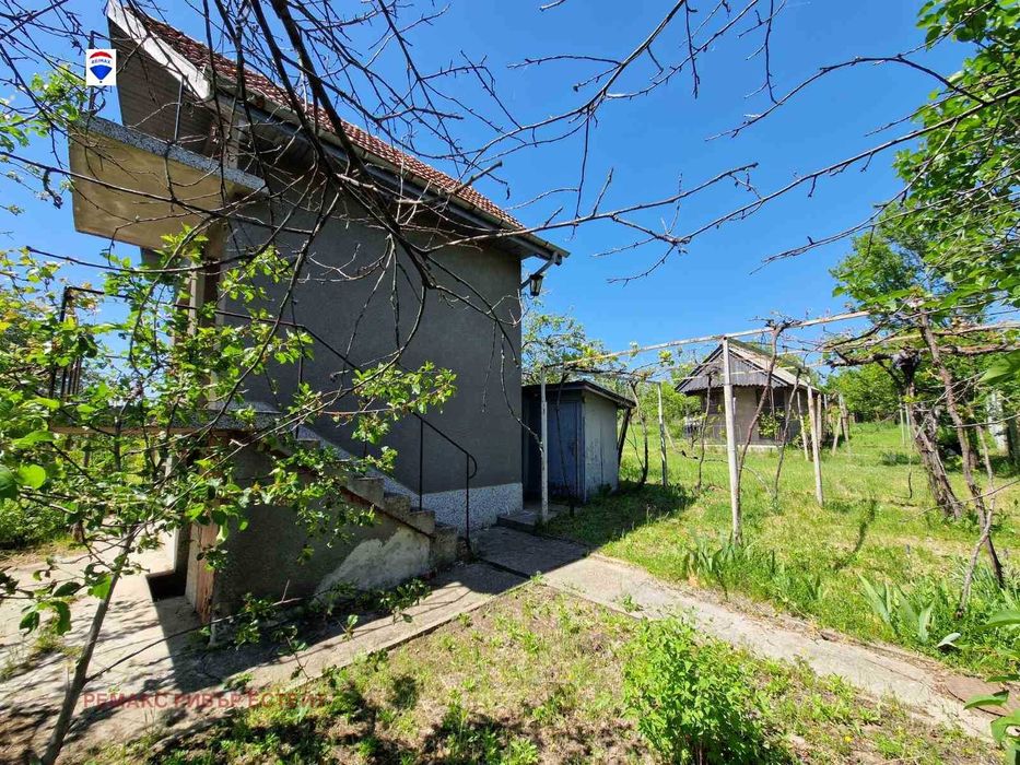 Две вили за продажба вилна зона 10 километър