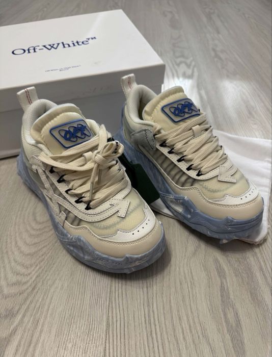 Adidasi Off white odsy