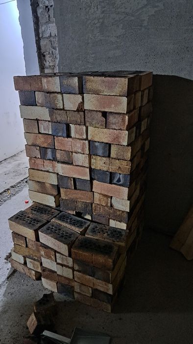 Продам кирпичи красные