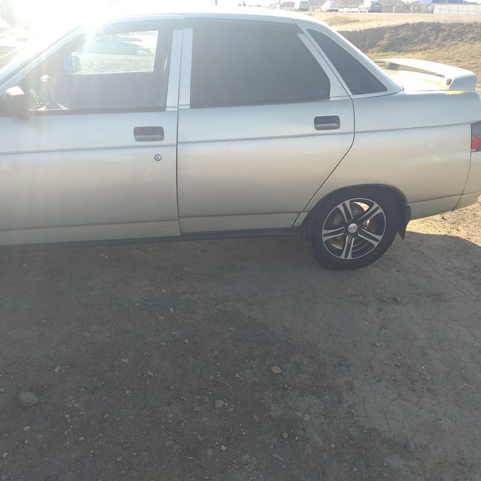 Продам ВАЗ 2110 года.